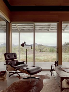 SHED/HOUSE