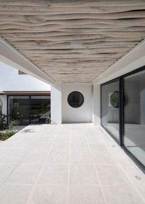 Villa 144