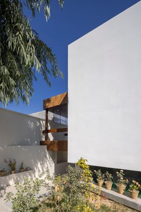 Villa 144
