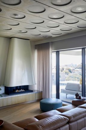 Pointe Living Apartment