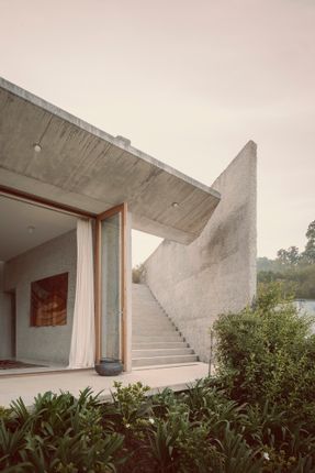 House Between Two Rivers