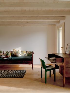 Texturised House