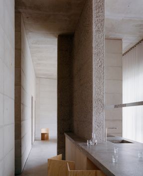 Raw House