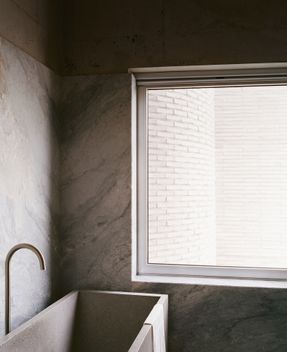 Raw House