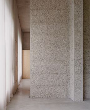 Raw House