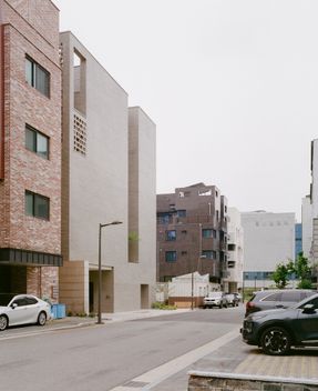 Raw House