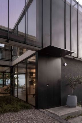 Olivos House