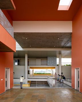 Rainbow International School