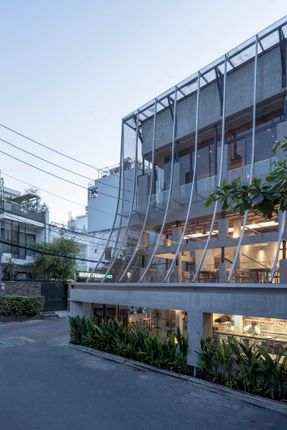 Ts VEIL Restaurant