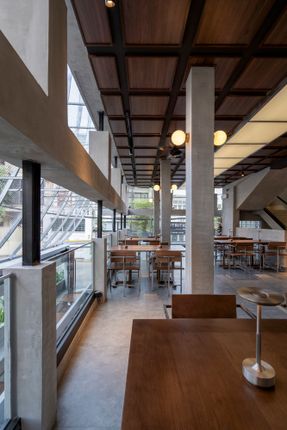 Ts VEIL Restaurant