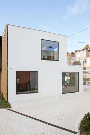 Widna Haven Community Center and Library