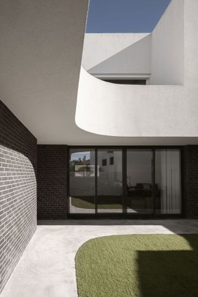 House Pinhal Conde da Cunha