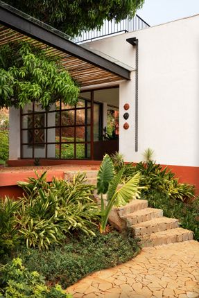 Villa Prakriti