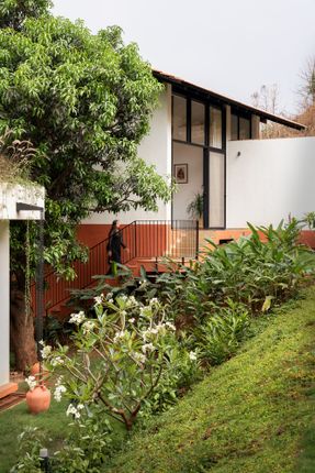 Villa Prakriti