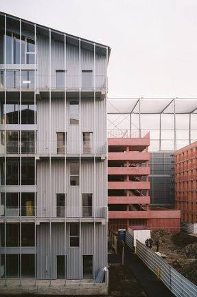 Volumes Capables Collective Housing