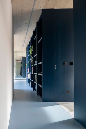 Rdom 2 House