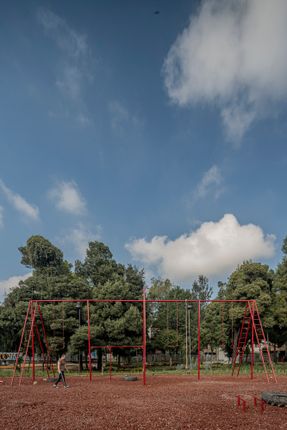UH INFONAVIT Iztacalco Housing Unit and Public Space