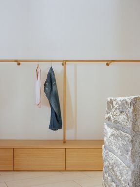 Diciassette Clothing Store
