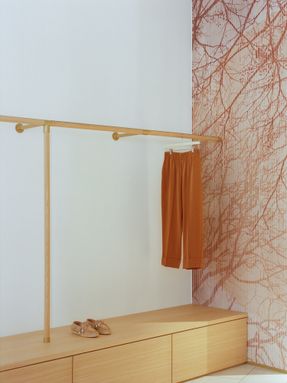 Diciassette Clothing Store