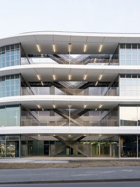 Mobilis Automotive Building