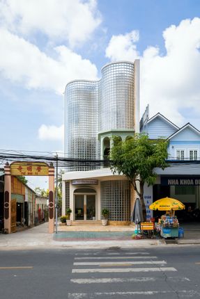 Crystal Pavilion House