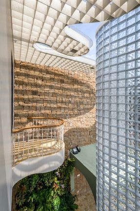 Crystal Pavilion House