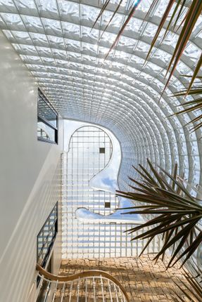 Crystal Pavilion House