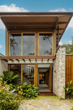 ISA Residence