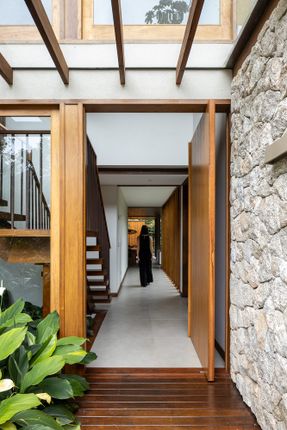 ISA Residence