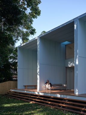 Blok Three Sisters House