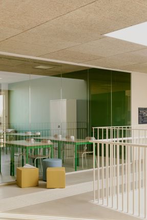 Liceo Montale Pontedera School
