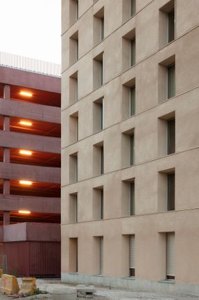 La Roca Student Housing