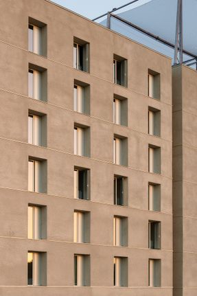 La Roca Student Housing