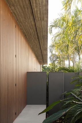 House G+B