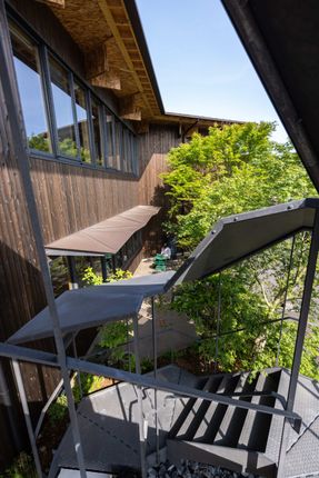 Office In The Breeze