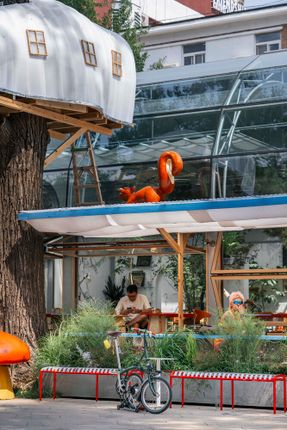 Renovation Design For The Metal Hands Coffee Youyi Store Garden Branch