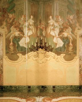FLOS Palazzo Visconti