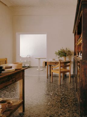 Concept Store & Bar 1oam Apotheke