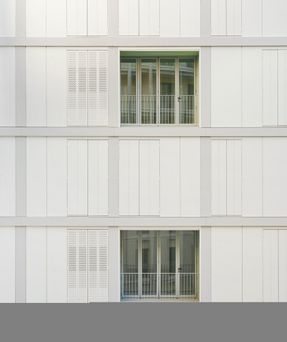 Glories Square 60 Social Housing Units / SV60 Arquitectos