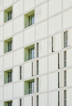 Glories Square 60 Social Housing Units / SV60 Arquitectos
