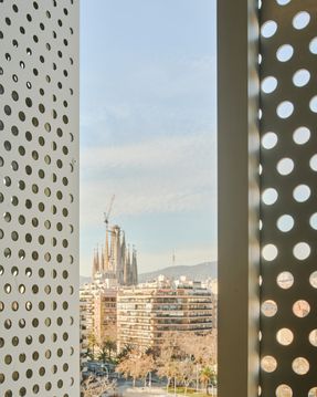 Glories Square 60 Social Housing Units / SV60 Arquitectos
