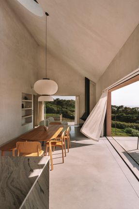 Plaj House