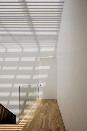 House of Dancing Light / Freight Architects