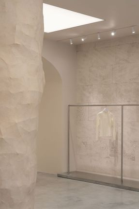 PAPAYA Brand Showroom
