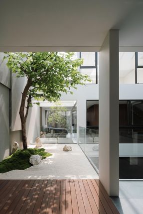 DK.52 House / Studio Avana
