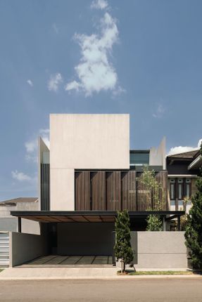 DK.52 House / Studio Avana