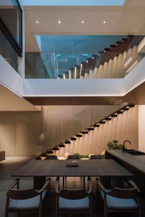 DK.52 House / Studio Avana