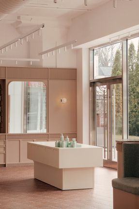 Living Beauty Retail Shop