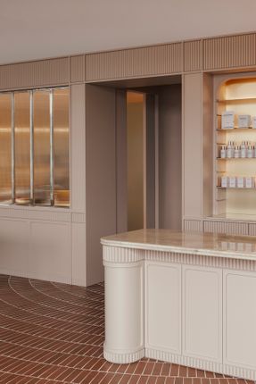 Living Beauty Retail Shop