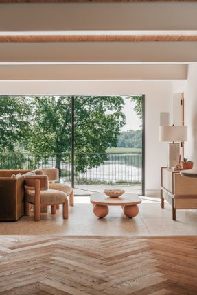 Lake Lydiard Home